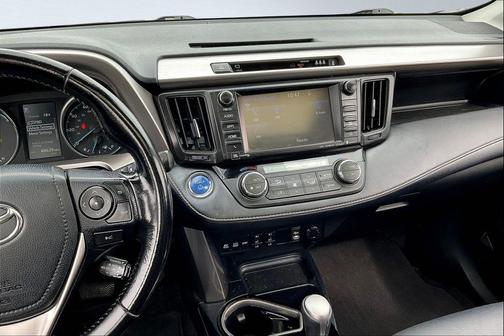 2018 Toyota RAV4 Hybrid SE
