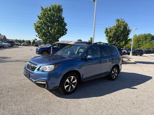 Quartz Blue Pearl 2018 Subaru Forester 2.5i Premium