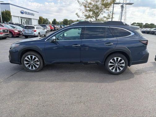2023 Subaru Outback Touring