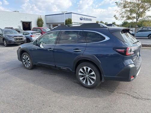 2023 Subaru Outback Touring