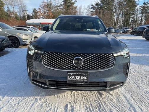 2025 Volvo XC90 B5 Plus