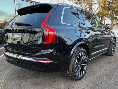 2025 Volvo XC90 B5 Plus