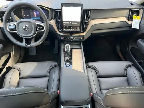 2026 Volvo XC60 B5 Ultra