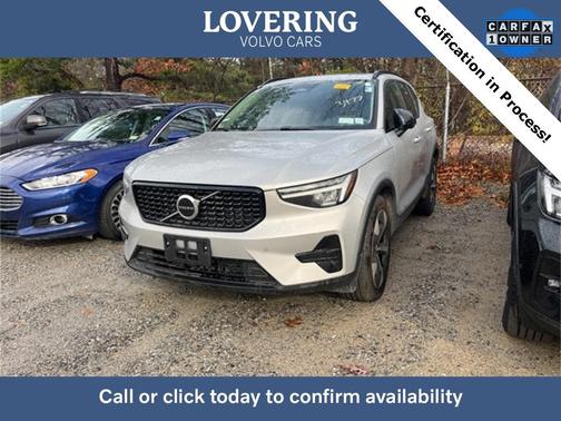 2024 Volvo XC40 B5 Core