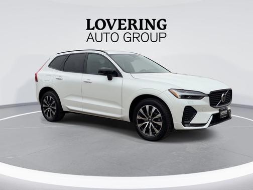 Crystal White 2024 Volvo XC60 B5 Core