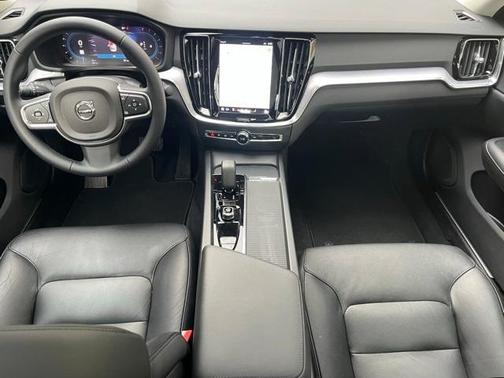 2025 Volvo S60 B5 Core