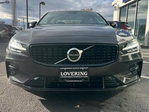 2025 Volvo S60 B5 Core