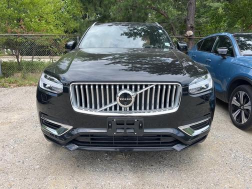 2024 Volvo XC90 Recharge Plug-In Hybrid T8 Ultimate Bright Theme 7-Seater