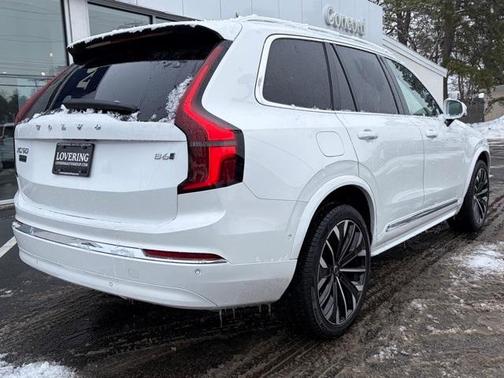 2025 Volvo XC90 B6 Plus 7-Seater