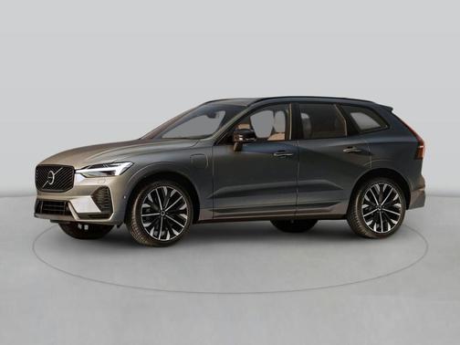 2026 Volvo XC60 T8 PLUS