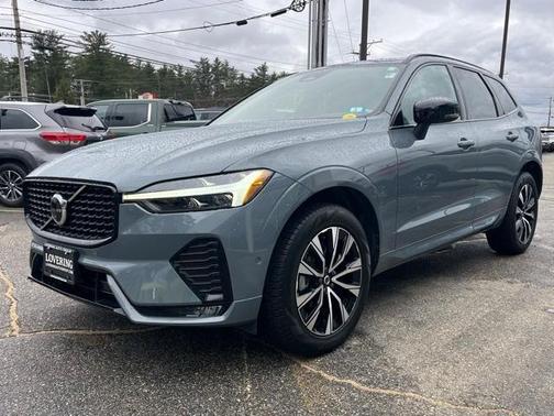 2024 Volvo XC60 B5 Plus Dark Theme