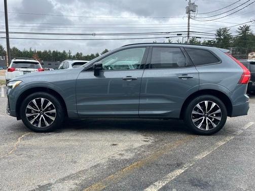 2024 Volvo XC60 B5 Plus Dark Theme