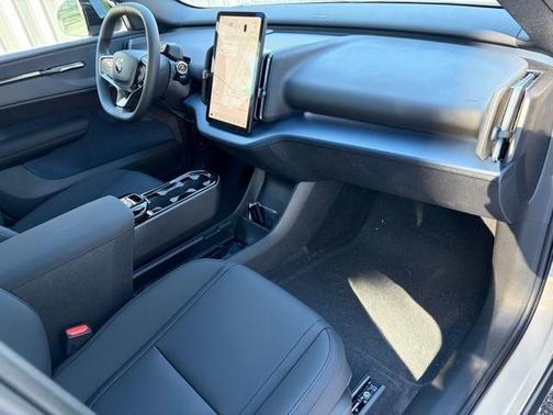 2026 Volvo EX30 TWIN MOTOR CROSS COUNTRY ULTRA