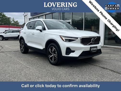 2025 Volvo XC40 B5 Core Bright Theme