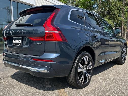 2022 Volvo XC60 B5 Inscription