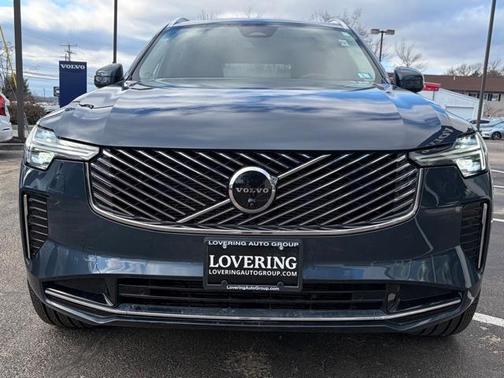 2025 Volvo XC90 B6 Plus 7-Seater