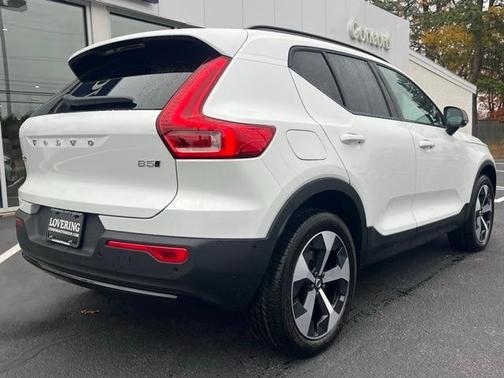 2026 Volvo XC40 B5 Plus
