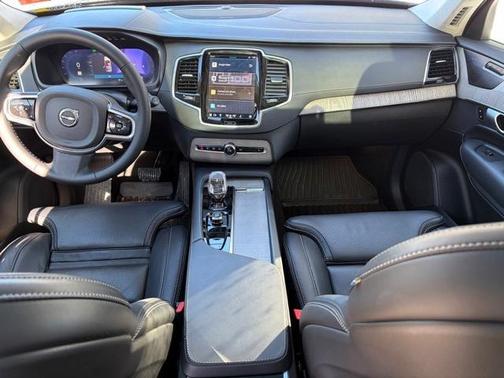 2024 Volvo XC90 B6 Ultimate Bright Theme 7-Seater