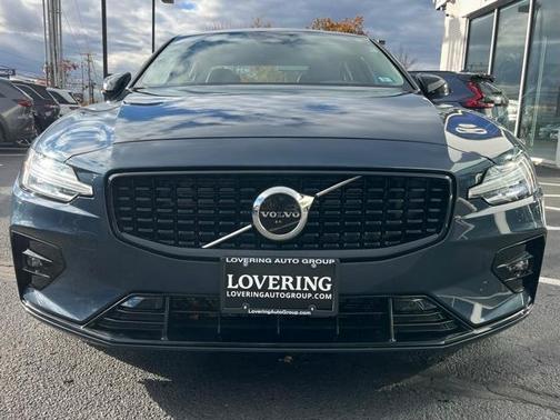 2025 Volvo S60 B5 Core