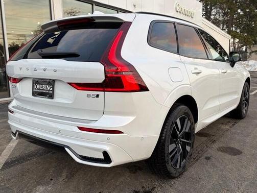 2026 Volvo XC60 B5 Plus