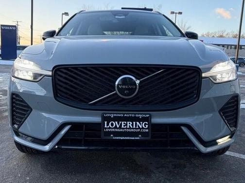 2026 Volvo XC60 B5 Ultra