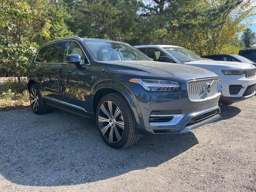 2025 Volvo XC90 Plug-In Hybrid T8 Ultra 7-Seater