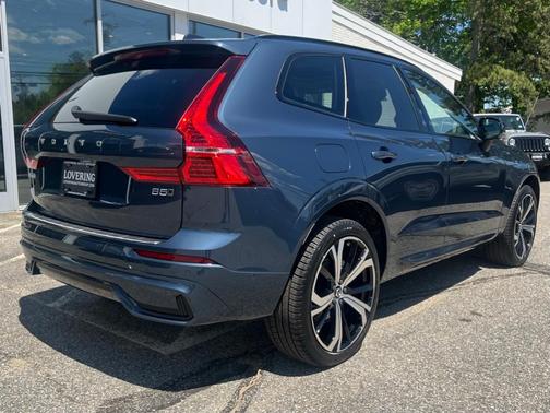 2025 Volvo XC60 B5 Ultra