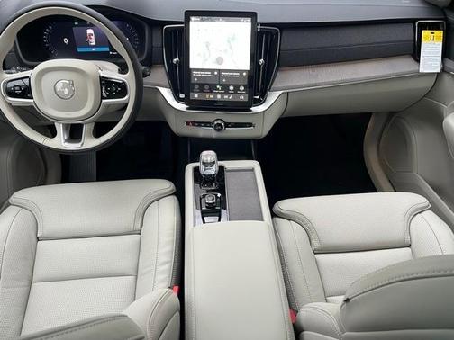 2026 Volvo XC90 B6 Ultra 7-Seater