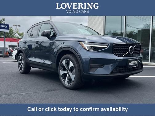 2026 Volvo XC40 B5 Core