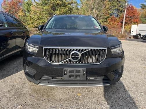 2020 Volvo XC40 T5 Momentum