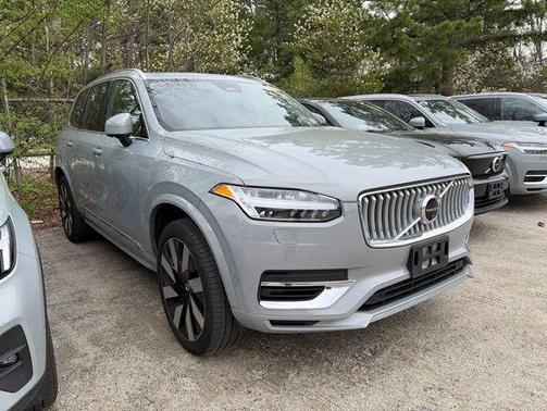 Gray Metallic 2024 Volvo XC90 Recharge Plug-In Hybrid T8 Plus Bright Theme 7 Passenger