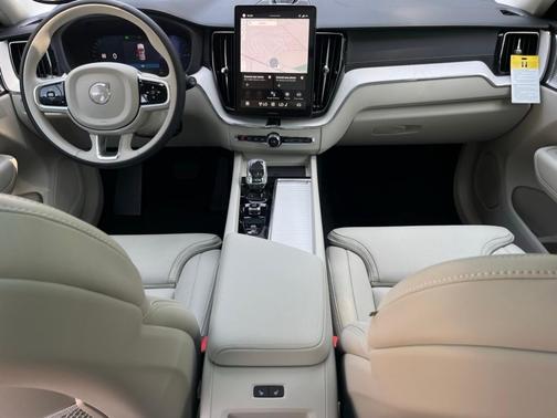 2026 Volvo XC60 Plug-In Hybrid T8 Ultra