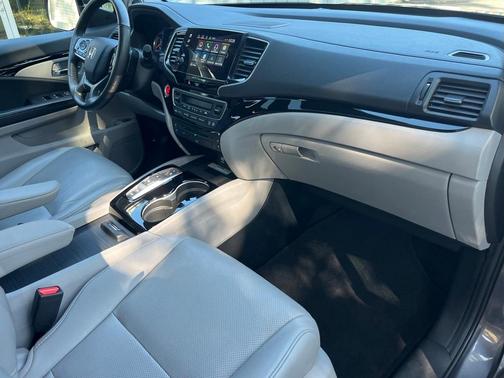 2021 Honda Pilot Elite