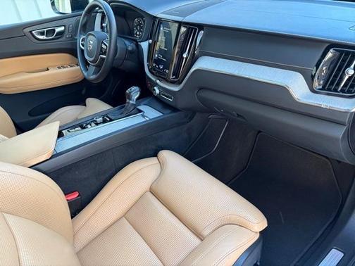 2020 Volvo XC60 T6 Inscription