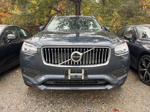 2023 Volvo XC90 B5 Core