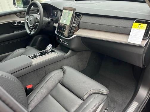 2026 Volvo XC90 B6 Ultra 7-Seater