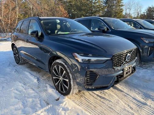 2025 Volvo XC60 B5 Plus