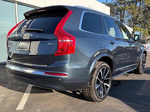 2024 Volvo XC90 B6 Plus Bright Theme 6-Seater