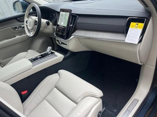 2026 Volvo XC90 B6 Ultra 7-Seater