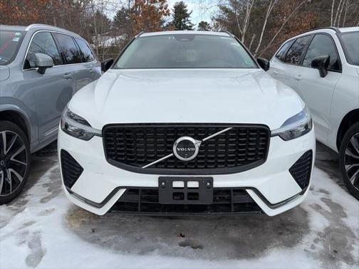 2025 Volvo XC60 B5 Plus