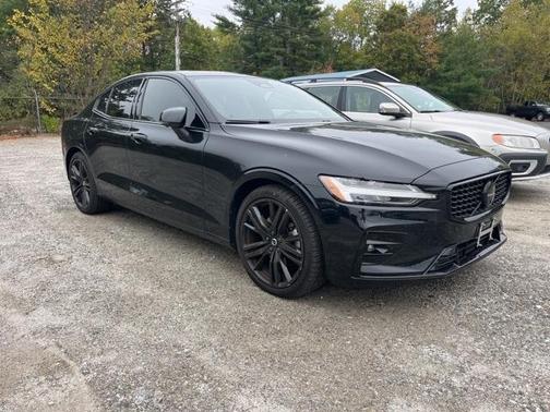 2023 Volvo S60 B5 Plus Black Edition
