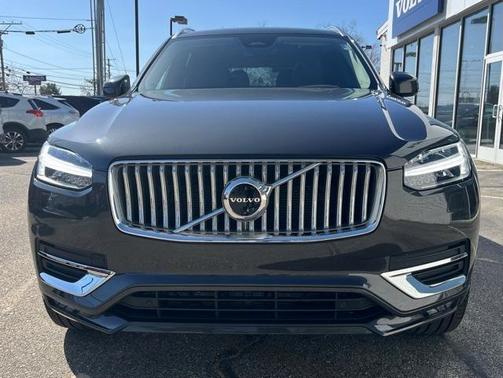 2024 Volvo XC90 B5 Plus Bright Theme