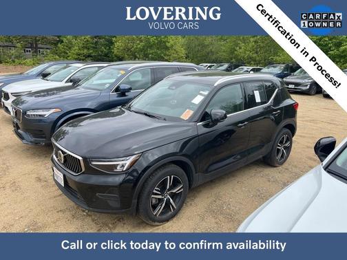 2025 Volvo XC40 B5 Core Bright Theme
