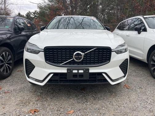 2025 Volvo XC60 B5 Plus