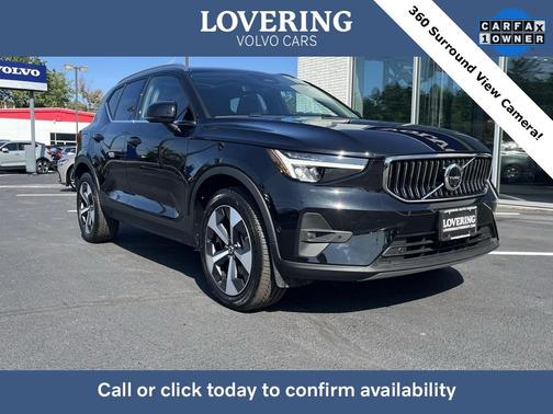 2025 Volvo XC40 B5 Plus Bright Theme