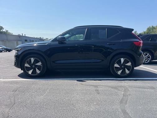 2024 Volvo XC40 Recharge Pure Electric Plus