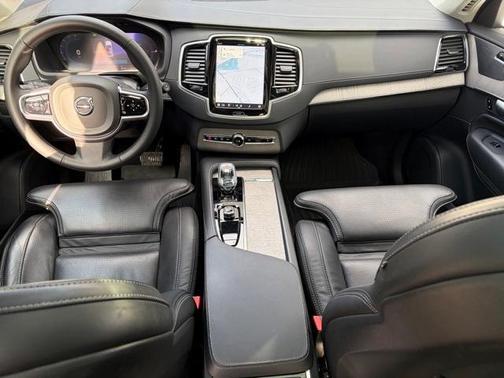 2024 Volvo XC90 Recharge Plug-In Hybrid T8 Ultimate 6-Seater
