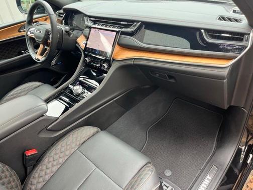 2022 Jeep Grand Cherokee 4xe Summit