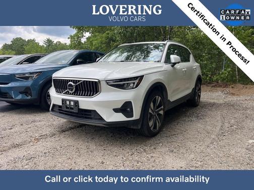 2024 Volvo XC40 B5 Plus Bright Theme