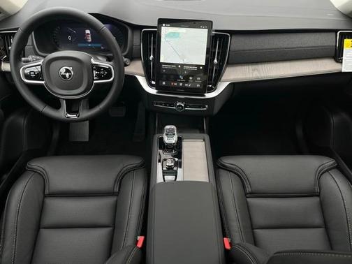 2026 Volvo XC90 B6 Ultra 7-Seater